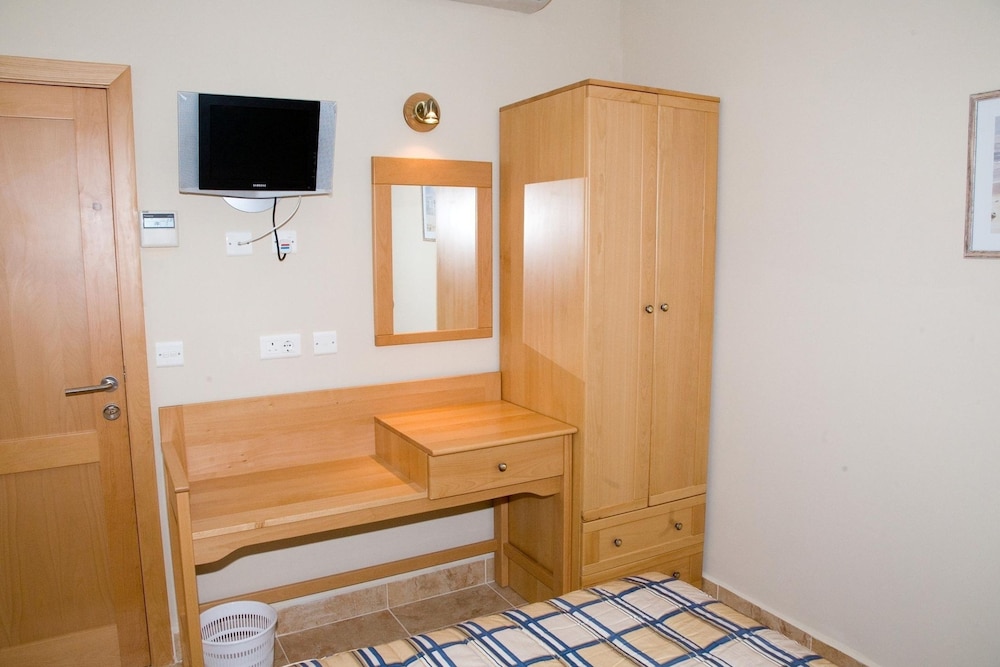 Ulysses Aparthotel
