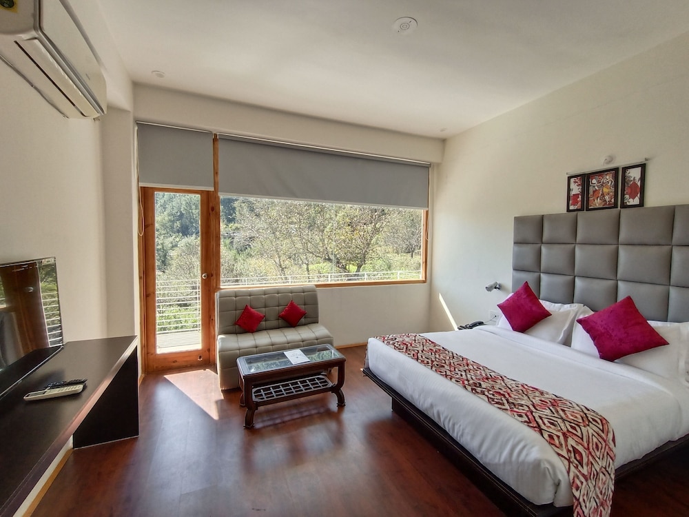 Hotel Oasis Kullu Manali
