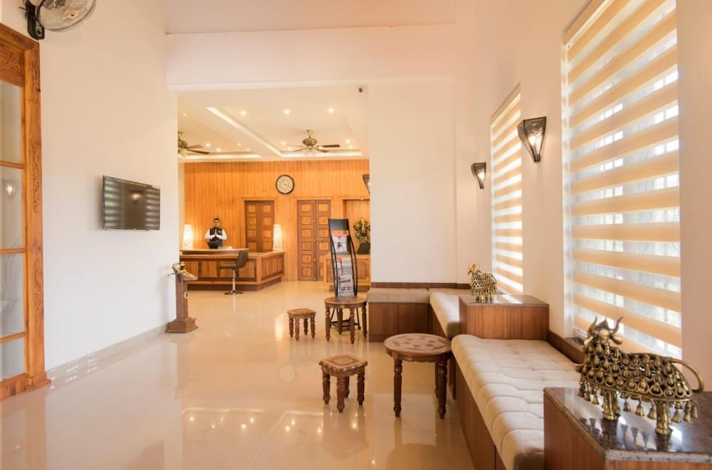  Indeevara Luxury Resort and Spa