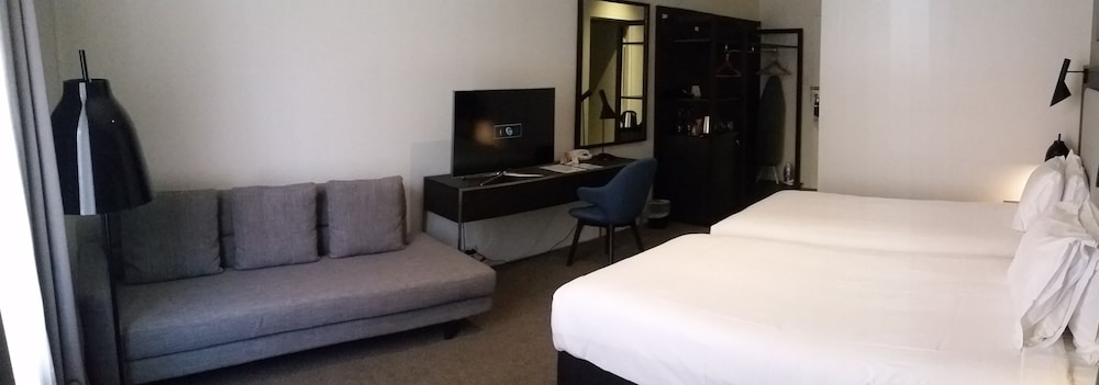 Silkari Urban CKS Sydney Airport Hotel