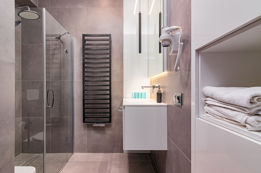 Odrzańska Residence by Boogie Apartments