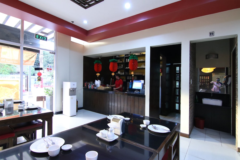 Asiatel Airport Hotel