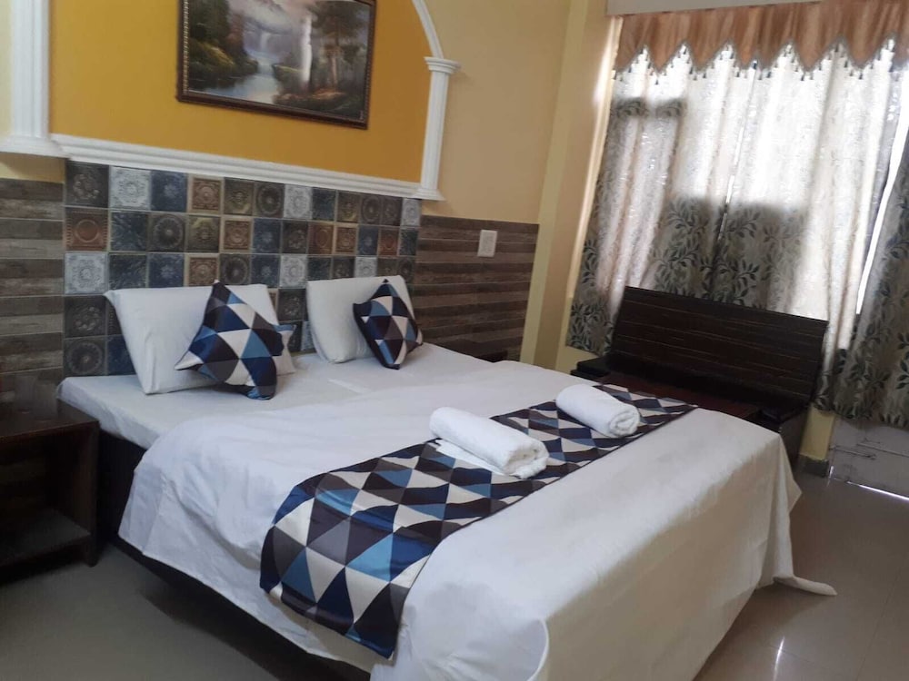 Hotel Ishan
