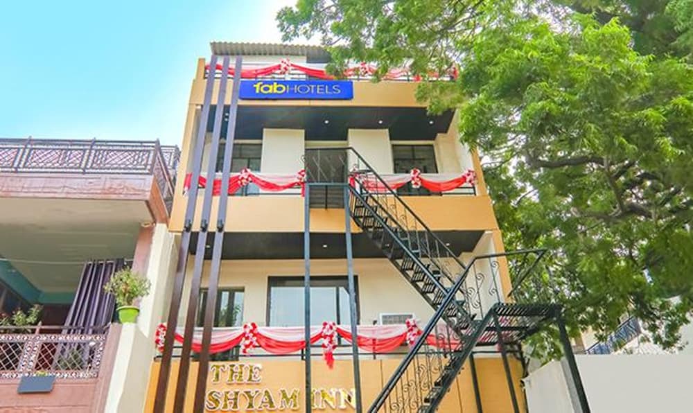 FabHotel Shyam Inn