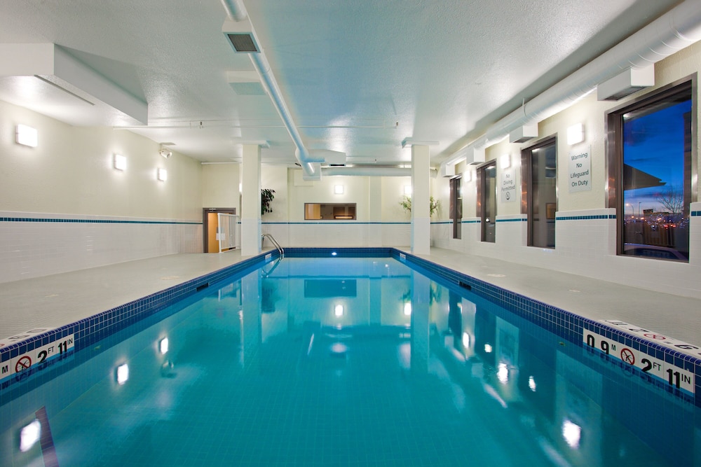 Holiday Inn Conference Center Edmonton South by IHG