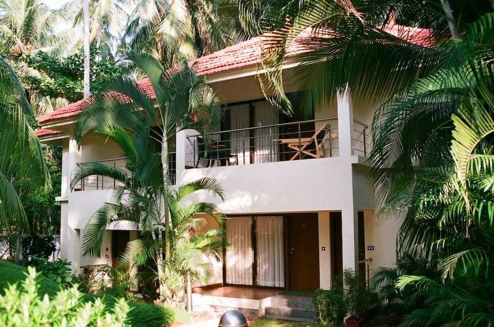 Country Spa Wellness Beach Resort Kovalam Beach Road