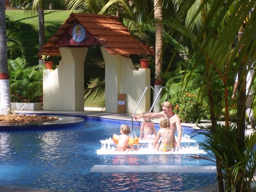 Country Spa Wellness Beach Resort Kovalam Beach Road