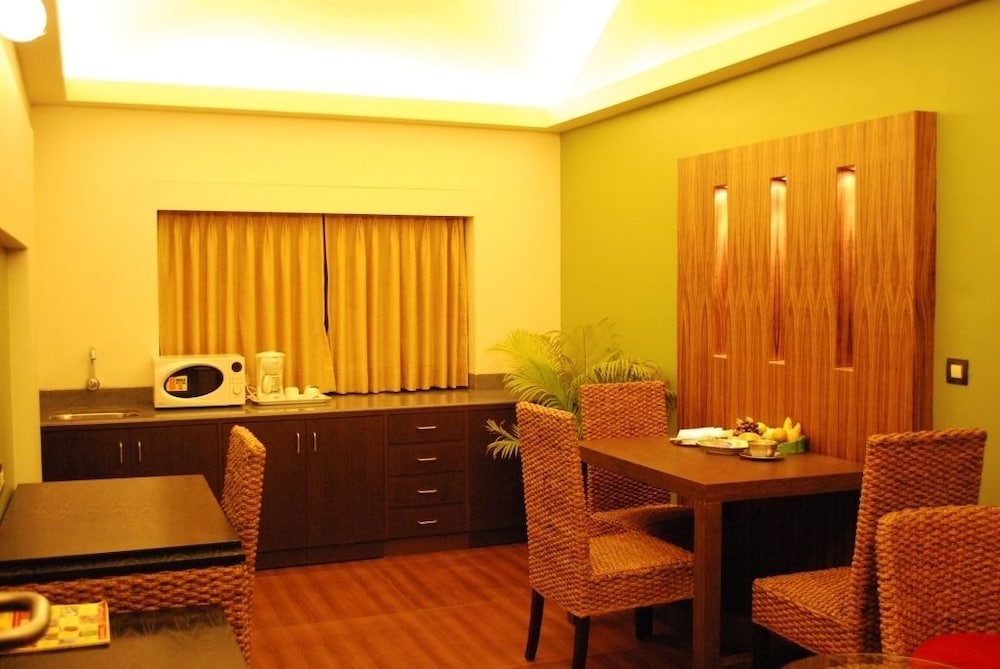 Country Spa Wellness Beach Resort Kovalam Beach Road