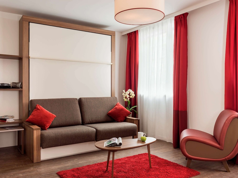 Aparthotel Adagio la Défense Courbevoie