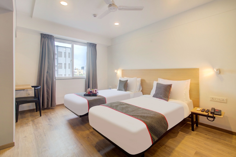 OYO Townhouse 177 Balewadi
