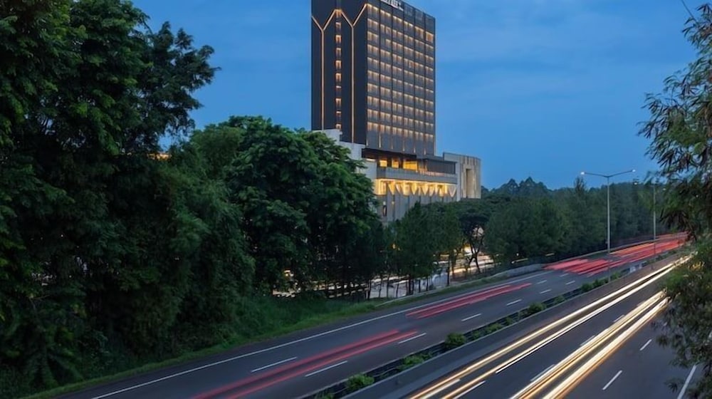 DoubleTree by Hilton Jakarta Bintaro Jaya
