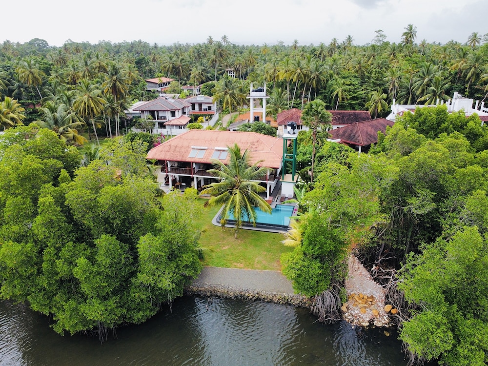 Lagoon Bentota