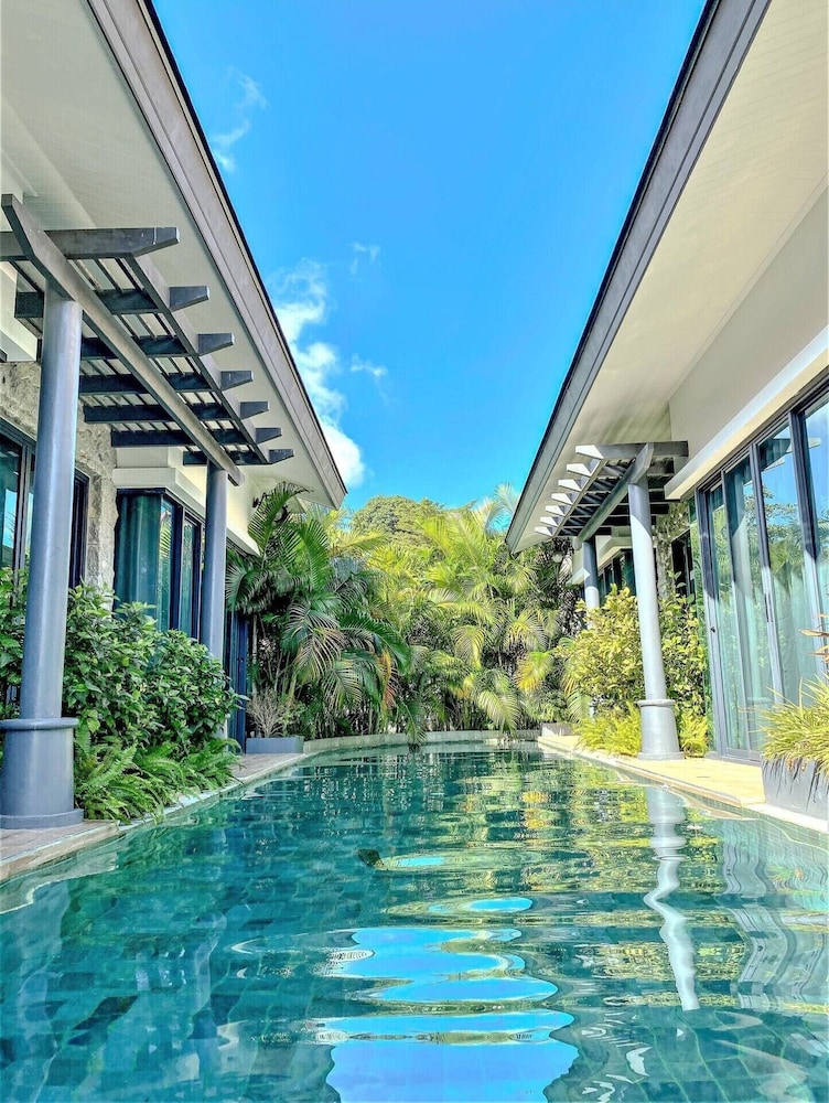 TAJH Pool Villas