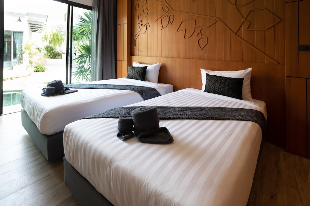 TAJH Pool Villas