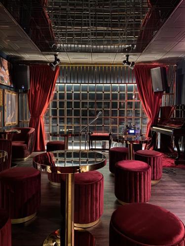 Dream Factory Hotel & Rooftop Bar
