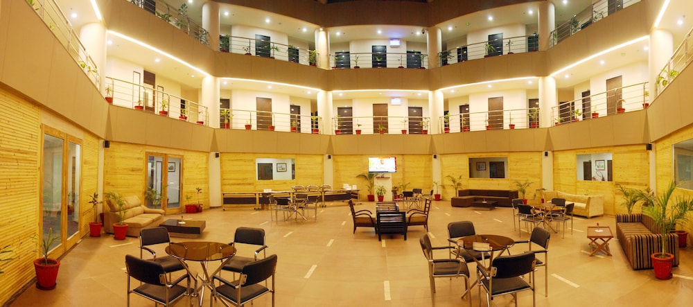 Fairvacanze Inn & Suites Delhi NCR Kundli