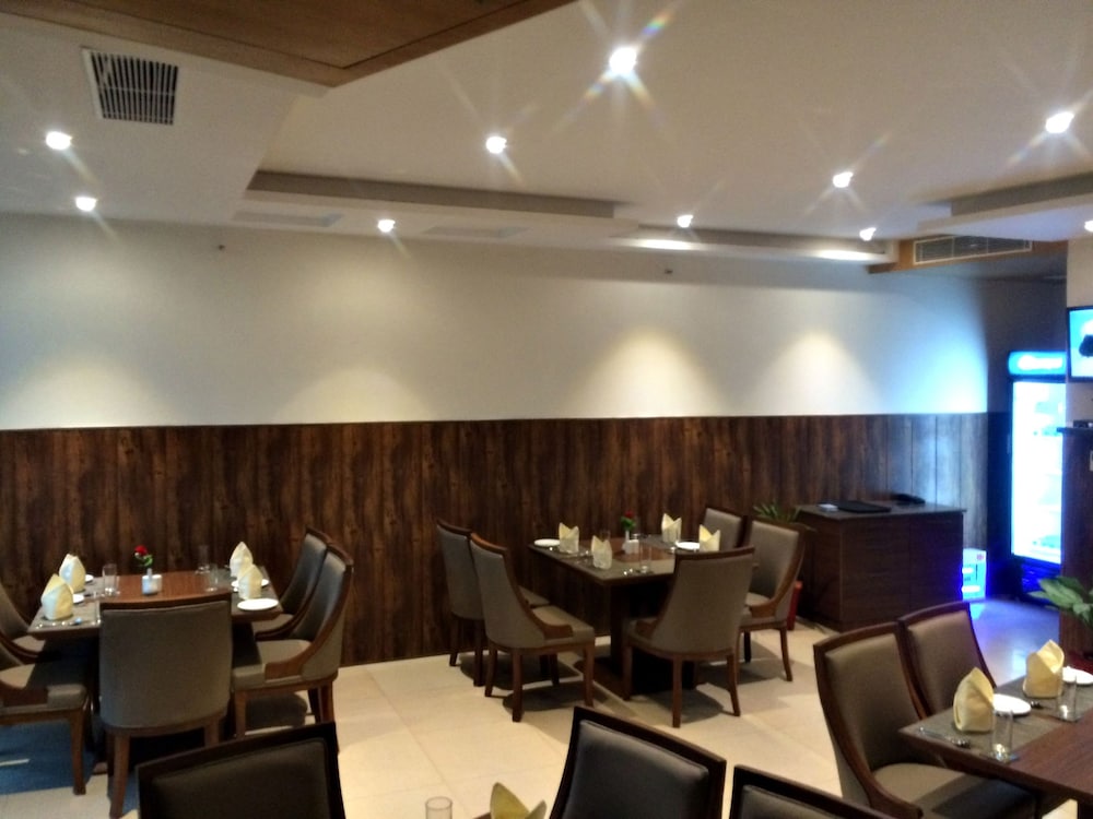 Fairvacanze Inn & Suites Delhi NCR Kundli