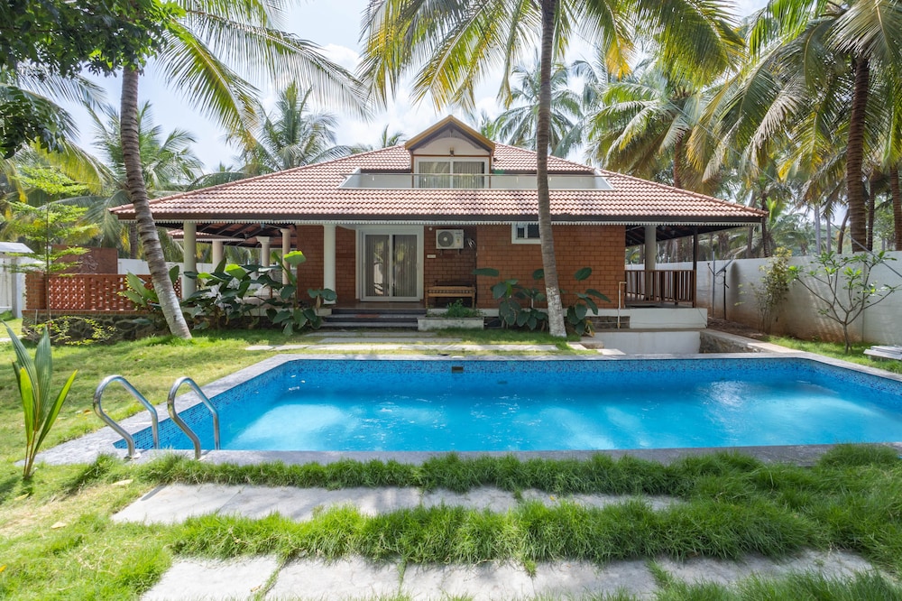 Coconest Eco village