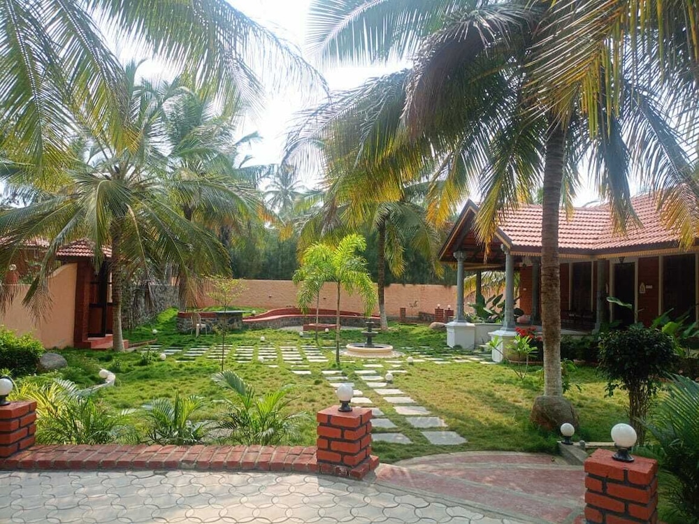 Coconest Eco village