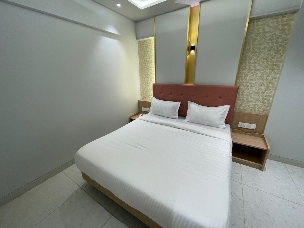 Hotel The West Coast      
