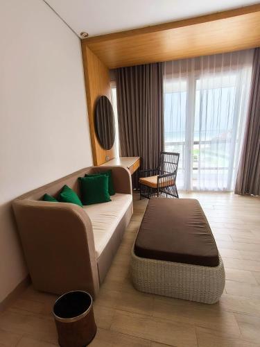 Raja Hotel Kuta Mandalika Powered by Archipelago