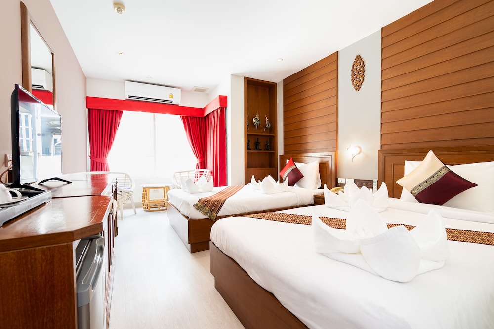 Baan Sukhumvit Soi 18