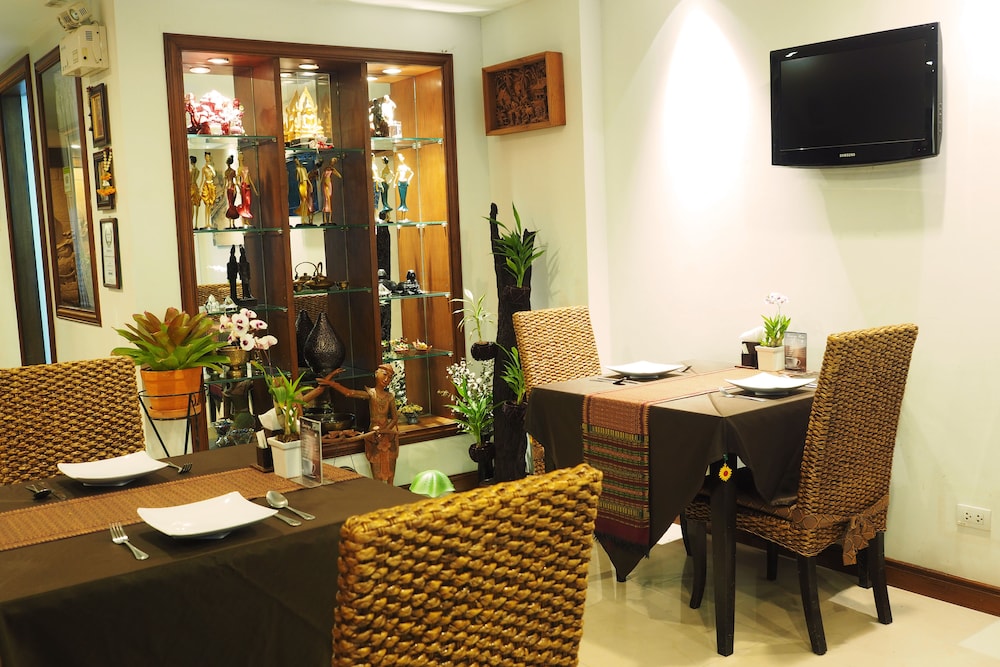 Baan Sukhumvit Soi 18