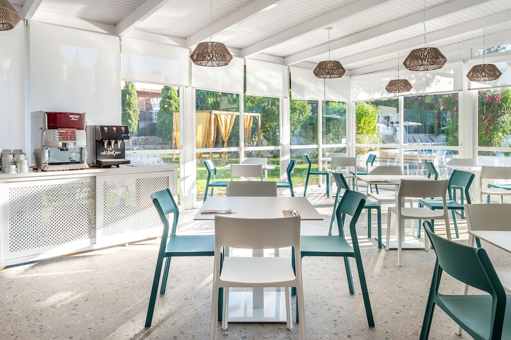Hotel Vibra Isola - Adults Only