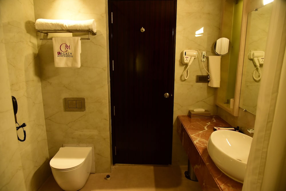 OM Clarks Inn Raebareli
