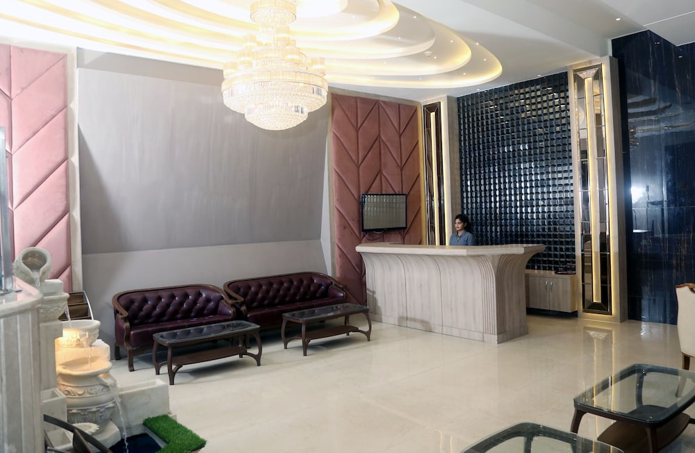 OM Clarks Inn Raebareli