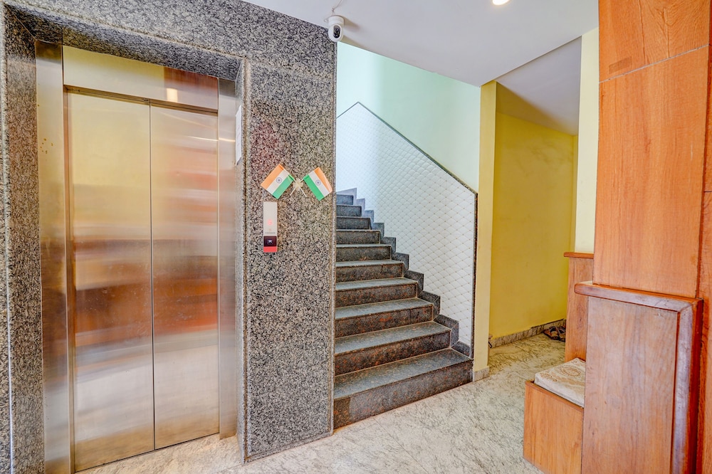 Hotel BNS comforts by Agira Hotels