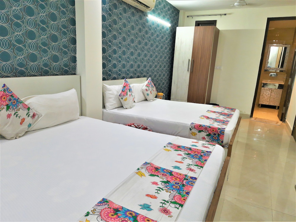 Le Heritage Hotel @ Nizamuddin Railway Station