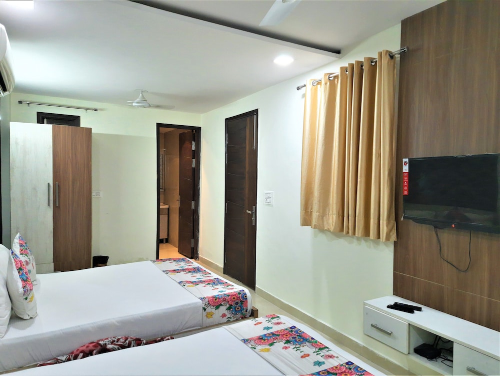Le Heritage Hotel @ Nizamuddin Railway Station