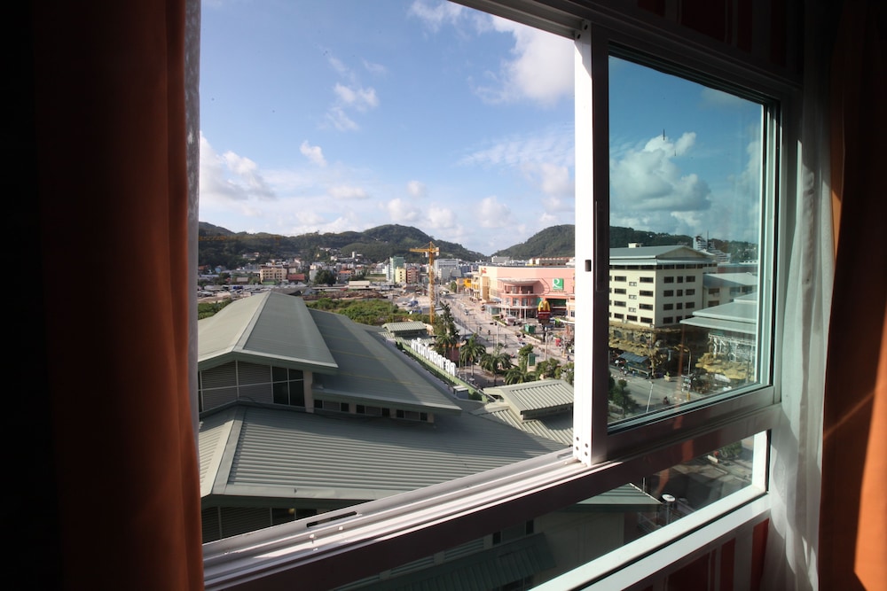Ocean & Ole Hotel Patong