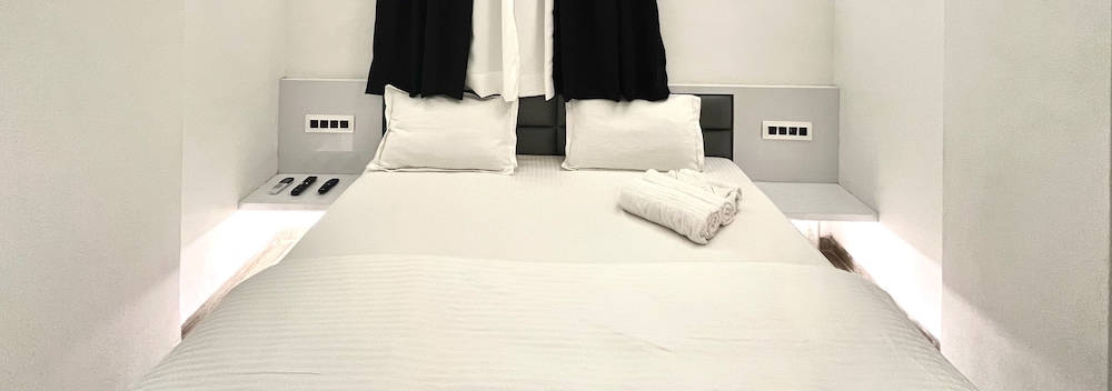 PrivyStays St. Ricky's Apartment Hotel