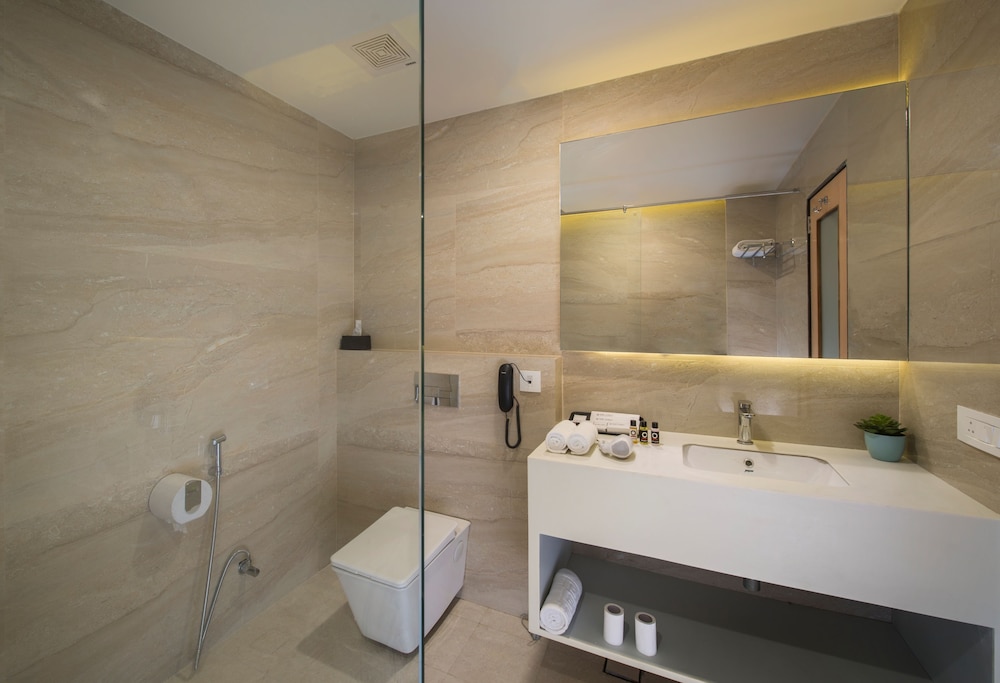 10 Park Street Hotel & Banquets