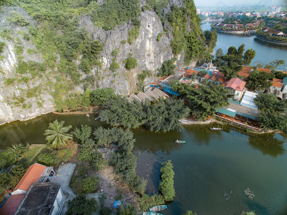 Tam Coc Serene Bungalow