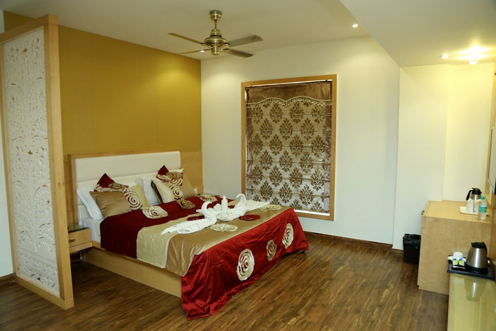 The Royal Bharti