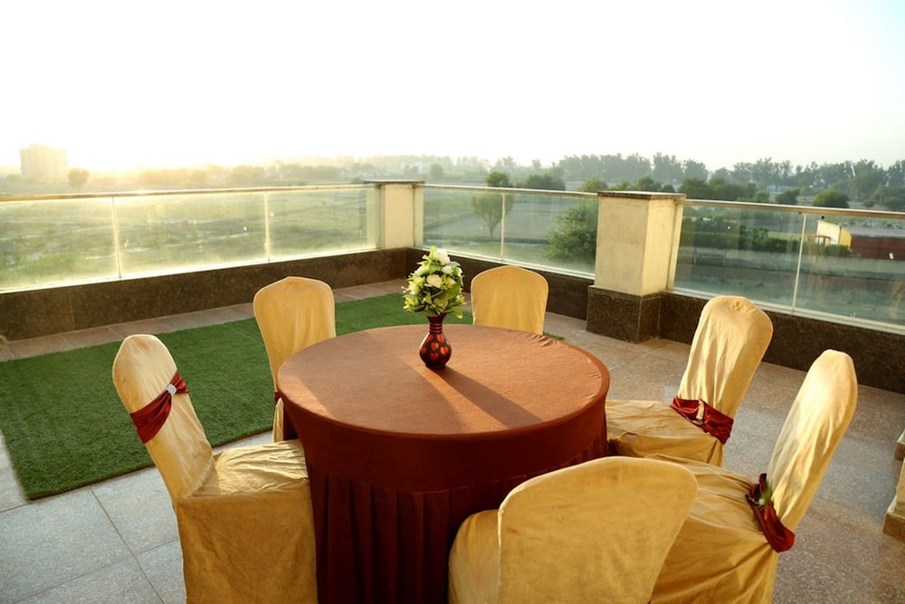 The Royal Bharti