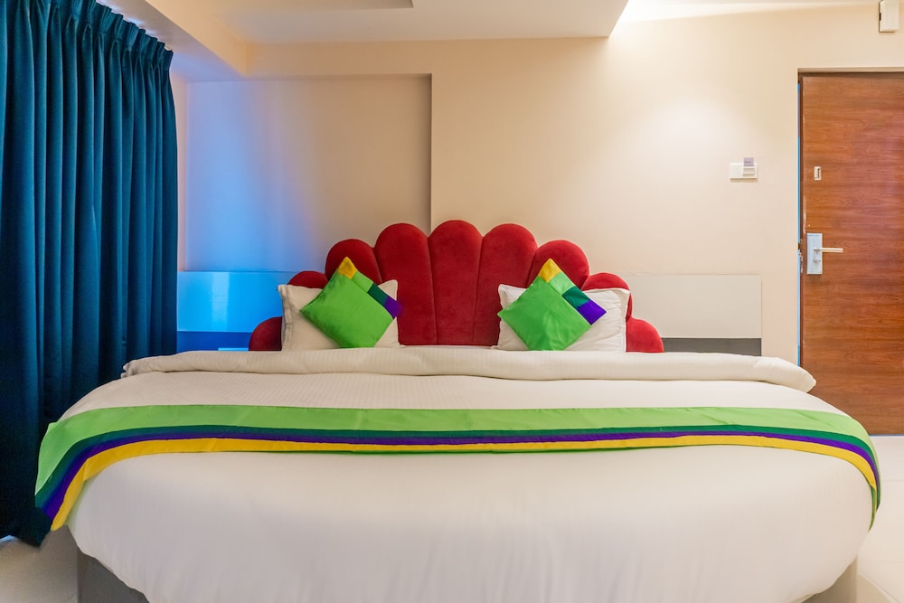 Fabhotel Blossoms Pune Airport