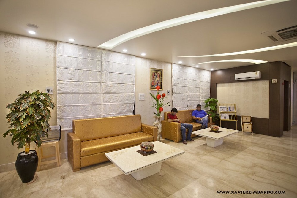 Hotel Krishnam Vrindavan - Near Bankey Temple