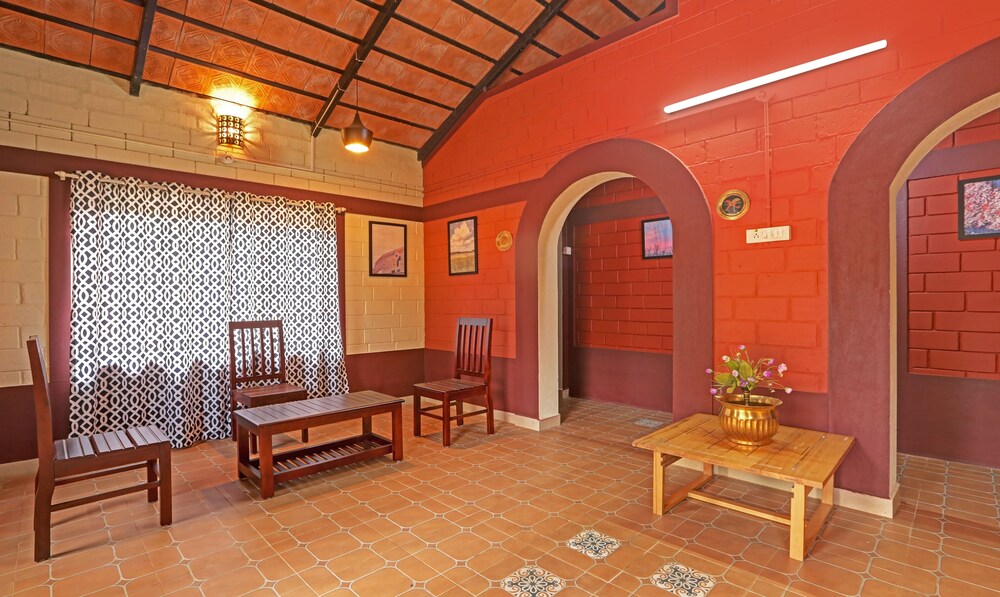 Hotel Allaranda Homestay	