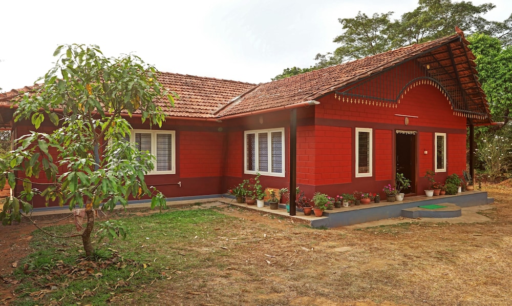 Hotel Allaranda Homestay	