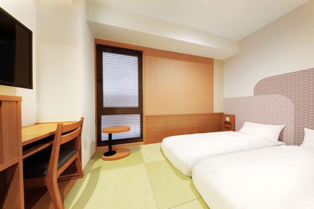Hop Inn Kyoto Shijo Omiya