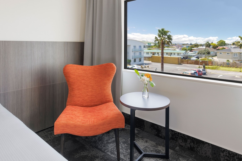 Jet Park Hotel & Conference Centre