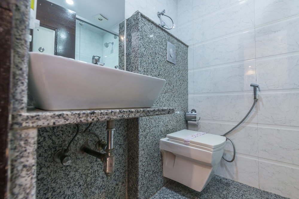 Hotel Rupam - Air Purified Comfort 