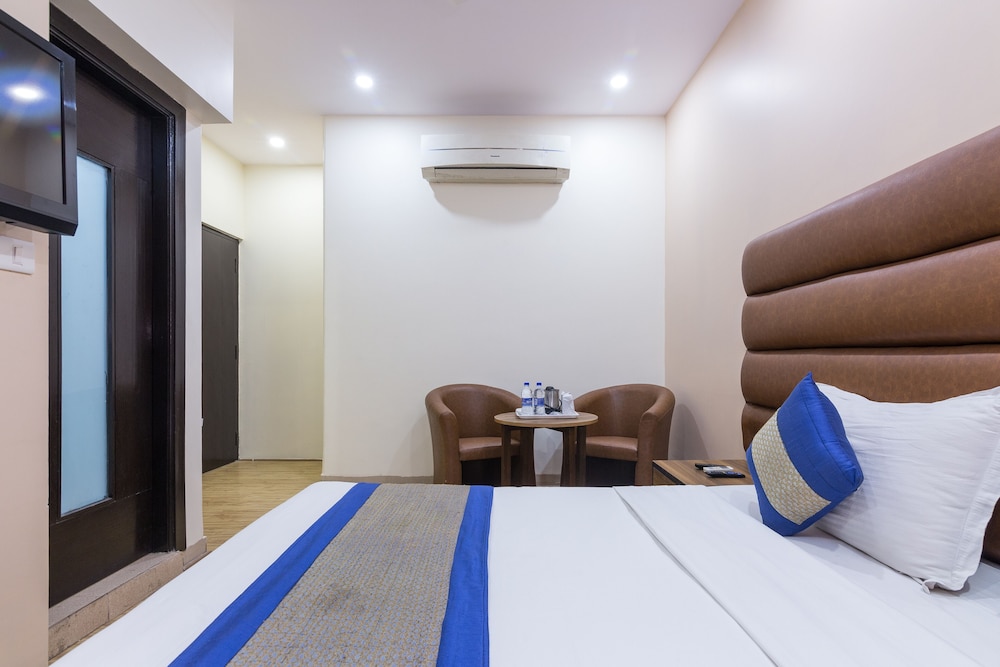 Hotel Rupam - Air Purified Comfort 