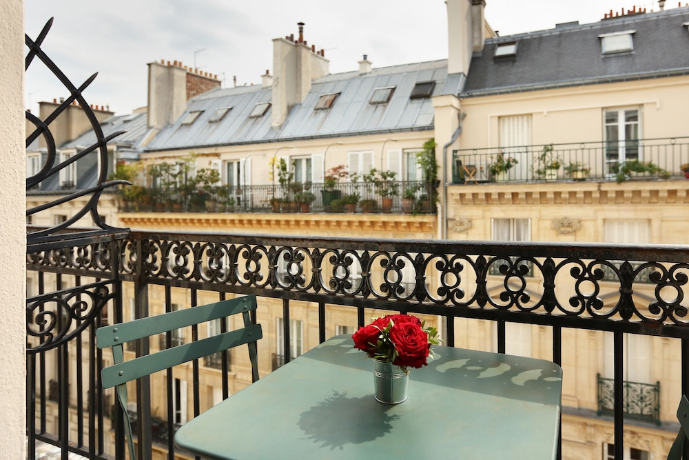 Hotel College De France