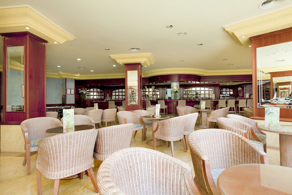 Grupotel Santa Eulària & Spa - Adults Only