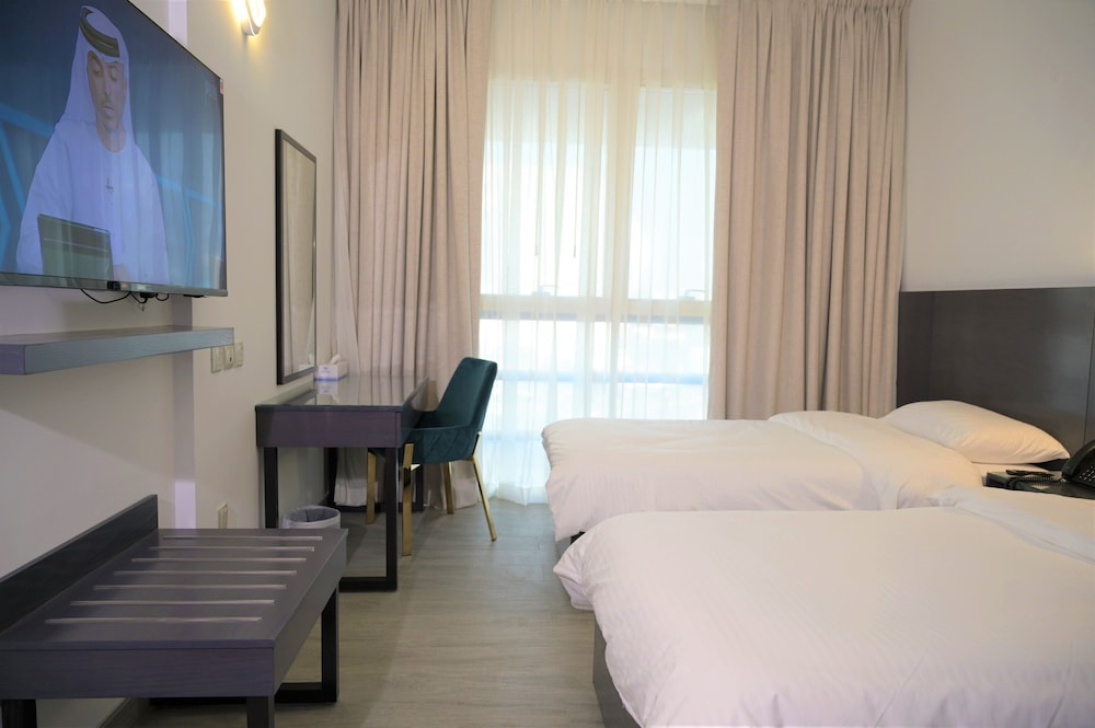 Garden City Hotel